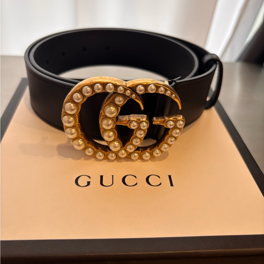 Gucci Black Leather Belt with Gold Pearl-Studded GG Buckle